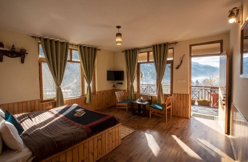 Manali Hotel | Ride Inn Cafe and Resort