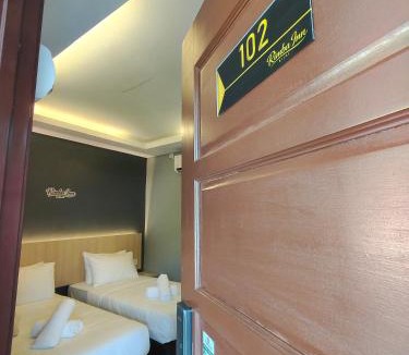 Kijal Hotel | Rimba Inn