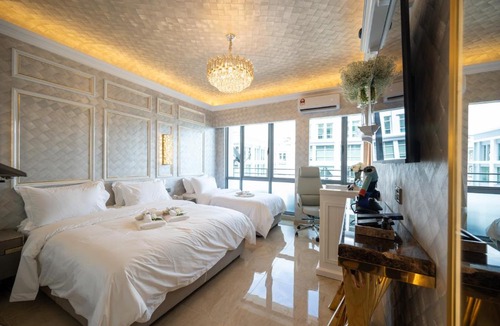 Downtown Kota Kinabalu Hotel | Ritz Residence - A Member of The Luxury Hotel Group