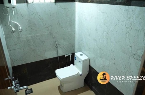Tonse West House | River Breeze Island Resort