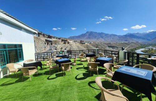 Kargil Hotel | River Side Royale