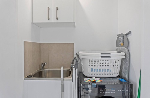 Murrumba Downs Apartment | Riverside 3-Bed Home with Study Nook and BBQ