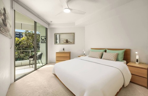 West End Apartment | Riverside Lux 2Bed/2Bath Parking
