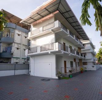 Kochi Apartment | riverview homestay