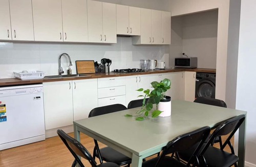 Riverwood House | Riverwood 2-Stories 3Br with Central AC & parking