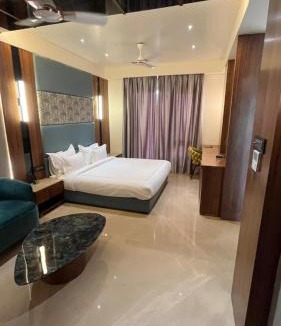 Akola Hotel | Roi Retreat