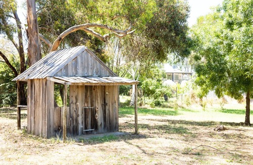 Maldon Cottage | Romantic couples mini cottage in large secluded garden — 5 min to town