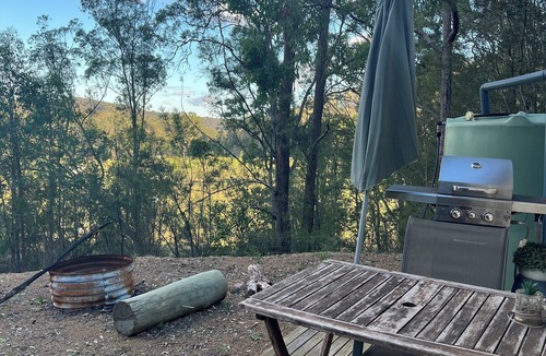 Wollombi Cabin | Romantic Tiny House - Top view with amazing views of the mountains and valley