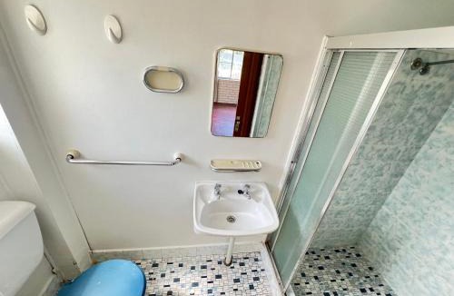 Epping House | Room 71