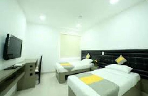 Madhapur House | Room-la Riviera Suites Madhapur