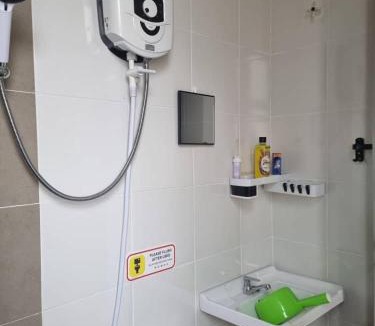Kampar House | Room Stay YNS Kampar Putra 1 Bilik dan Bilik Air
