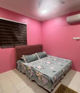 Kampung Gong Kempas House | Roomstay Cikgu CTZ
