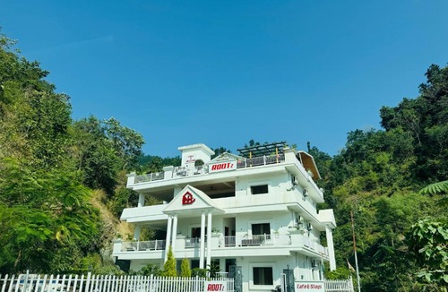 Dehradun Resort | Rootz