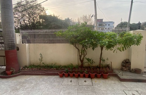 Varanasi Villa | Rose Villa Home Stay