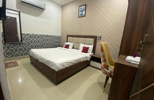 Knowledge Park III Hotel | Royal Park Inn