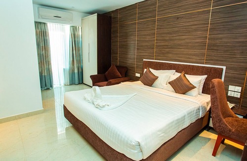 Rajshahi Hotel | Royal Raj Hotel & Condominium