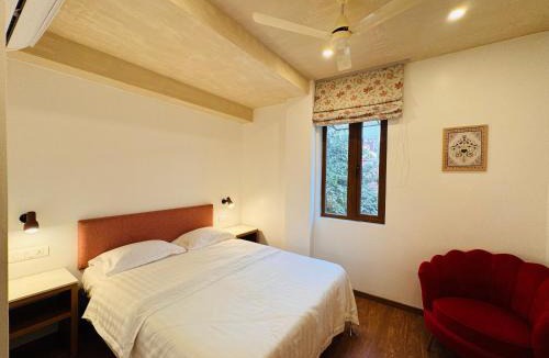 Hauz Khas Village Bed & Breakfast | Royal Suite 27