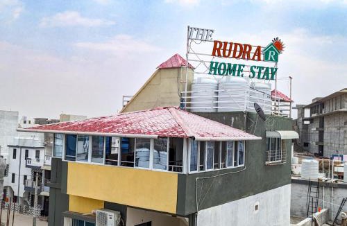 Rajpipla House | Rudra Premium 1 BHK Fully AC