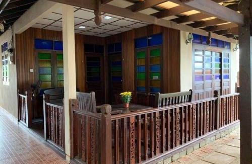 Kampung Ru Muda Ski Chalet | Rumah Melati@Zaki’s Residence, Marang, Terengganu