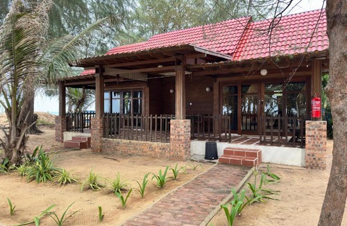 Kampung Ru Muda Ski Chalet | Rumah Seruni@Zaki's Residence