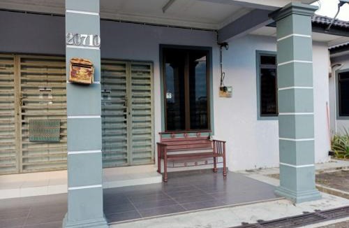 Peramu Jaya Tiga House | Rumah Tamu Pekan semi D dan berWifi