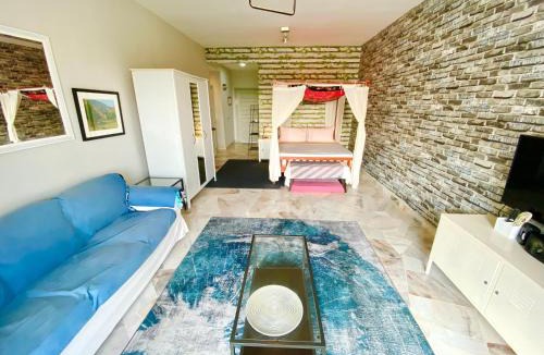Baharu Apartment | RumahChantiqq Bayview, Port Dickson