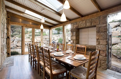 Crackenback Ski Chalet | ⭐️ Rustic Barn House ⭐️ Hydro Spa Bath ⭐️ Pets Welcome