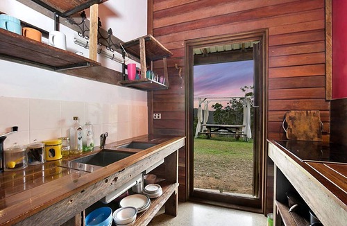 Austinville Cabin | Rustic Gold Coast Cabin with Amazing Views Ideal for Glamping in Queensland