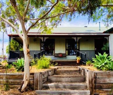 Gawler South Apartment | Rustic on 13th