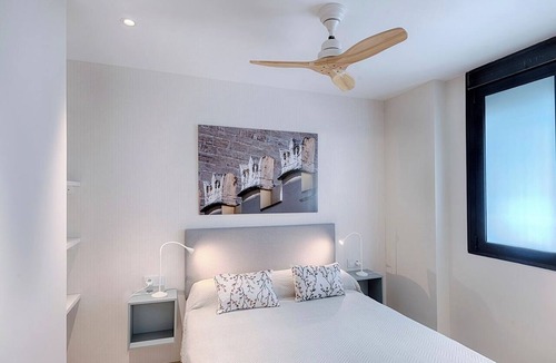 En Corts Apartment | Ruzafa´s Gate 3