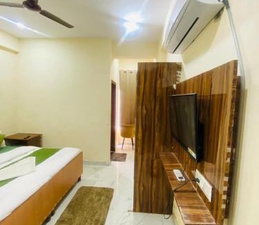 Sector 27 Hotel | RV Hotel