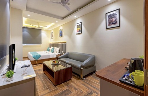 Sector 51 Hotel | S by Z Hotels, Baani Square