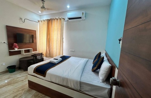 JP Nagar Hotel | S K Comforts Rooms