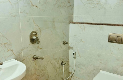 JP Nagar Hotel | S K Comforts Rooms