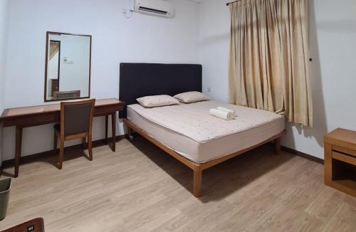 Kampung Berjaya Resort | Safaira Homestay