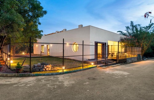 Hosur Villa | SaffronStays Hakki Angana