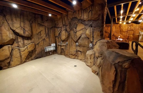 Moab South Valley Condo | Sage Creek Condo E2 - "Amazing Pool & Hot Tubs"