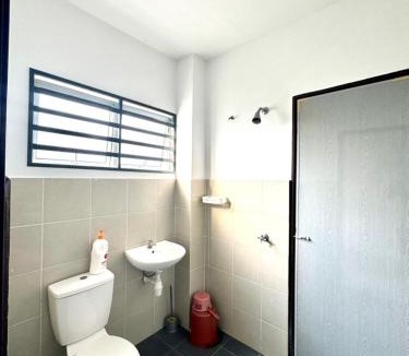 Sepang House | Salak Lestari Homestay Klia Klia2