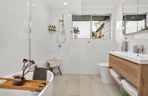 Bundeena House | SaltNest - A calm and modern retreat by the sea