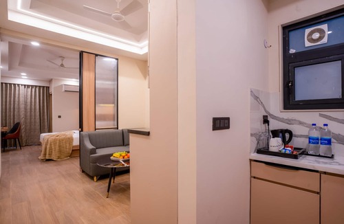 South City I Hotel | Saltstayz Premier Millenium City Centre