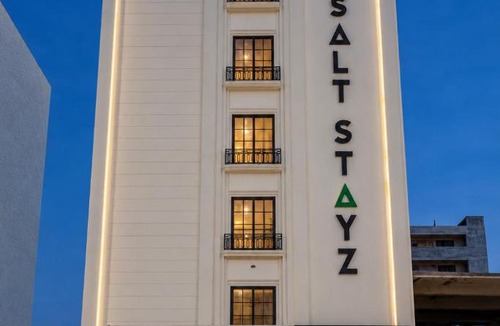 Noida Hotel | Saltstayz Premier - Noida Sector 15