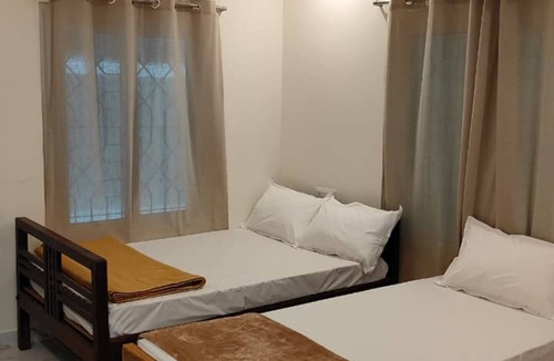 White Town Apartment | Samarpan - WFH ready cozy retreat