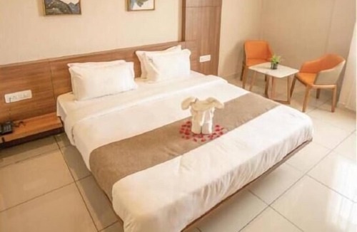 Vijayanagar Hotel | Samasth Palatial Hotel