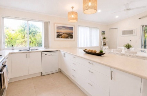 Wooli House | Sandy Feet, TOP NOTCH