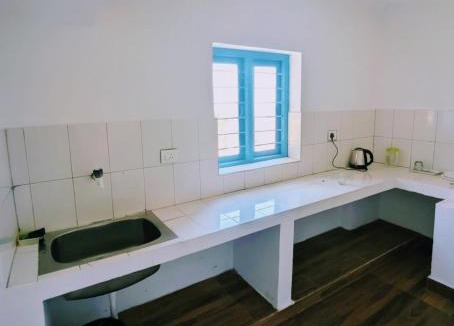 Vattakanal House | Santorini blue