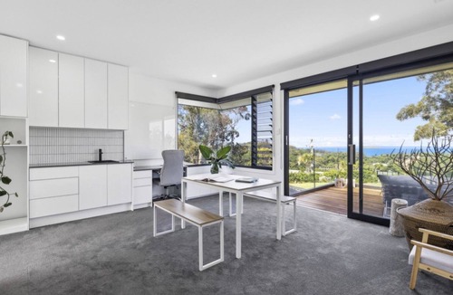 Korora House | Sapphire Del Mar - Stunning, Pool, Sauna, Gym, Spa, Sleeps 13