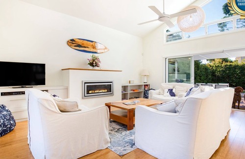 Callala Beach House | Sapphire Sands - Pet Friendly - Community Pool