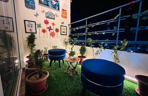Greater Noida Apartment | Sapphire Skies By BuddiesHome