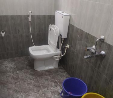 Hireguthi Villa | Sarvesh Arundekar Home Stay In Beach Side AC Room