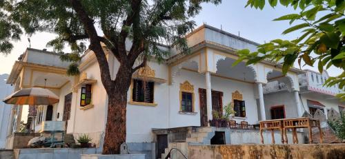 Santrampur House | Satyendra Vilas